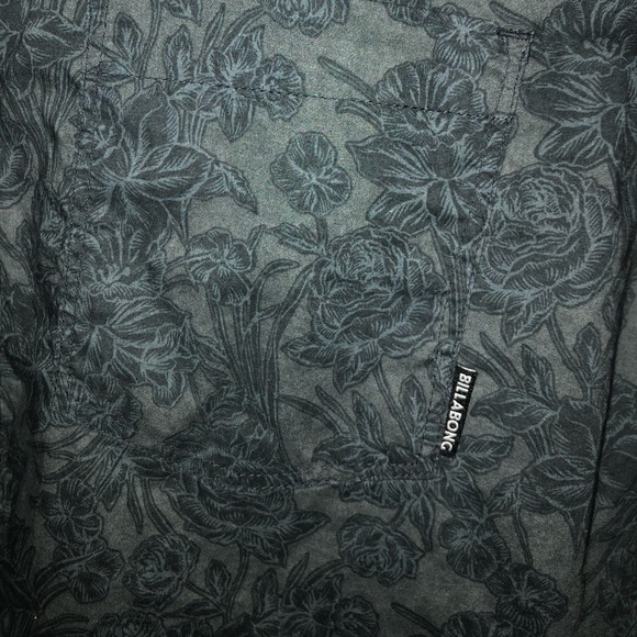 Billabong Aloha Shirt - Picture 3 of 3